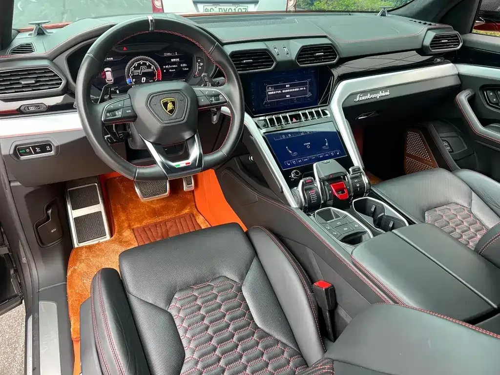 Lamborghini Urus — фото 8