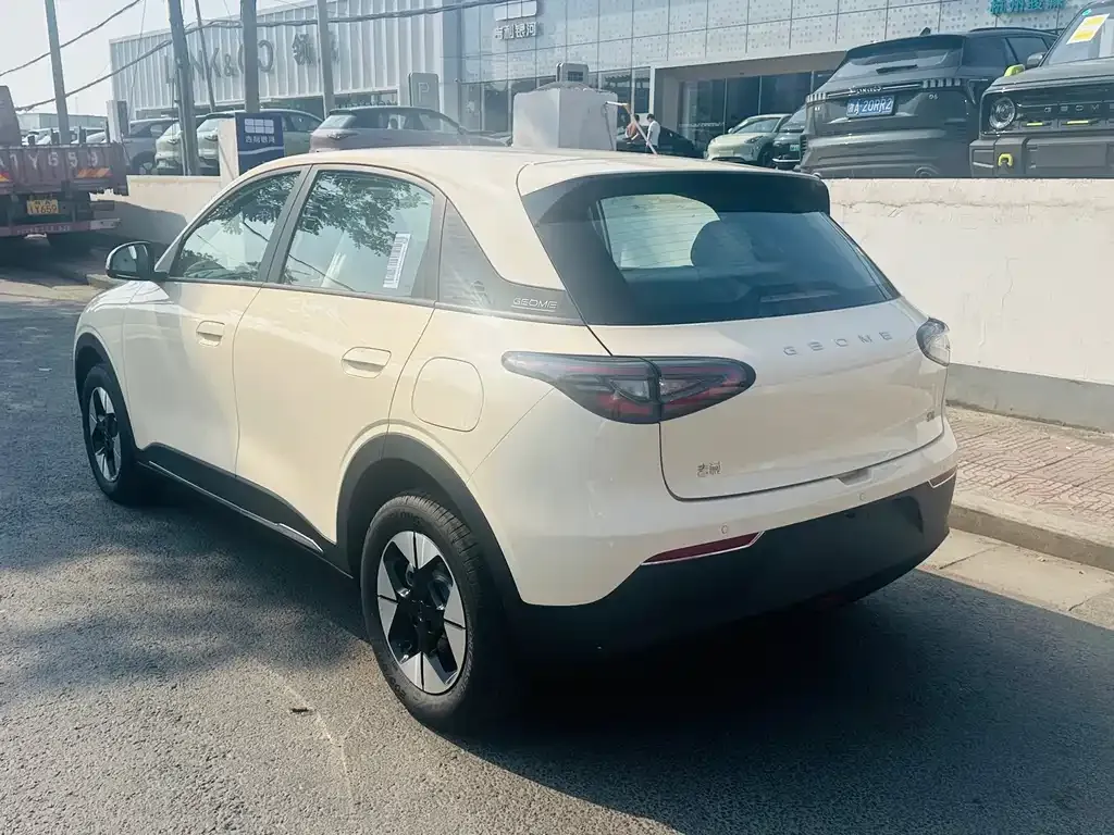 Geely Starburst — фото 3