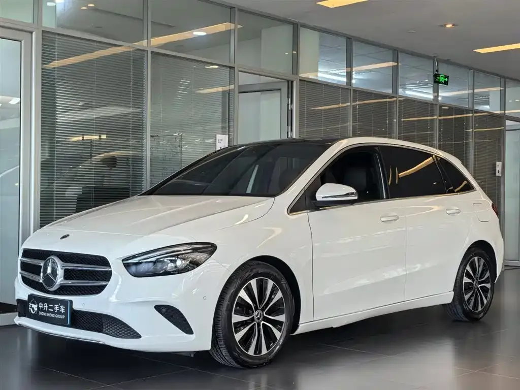 Mercedes-Benz B-Class — фото 1