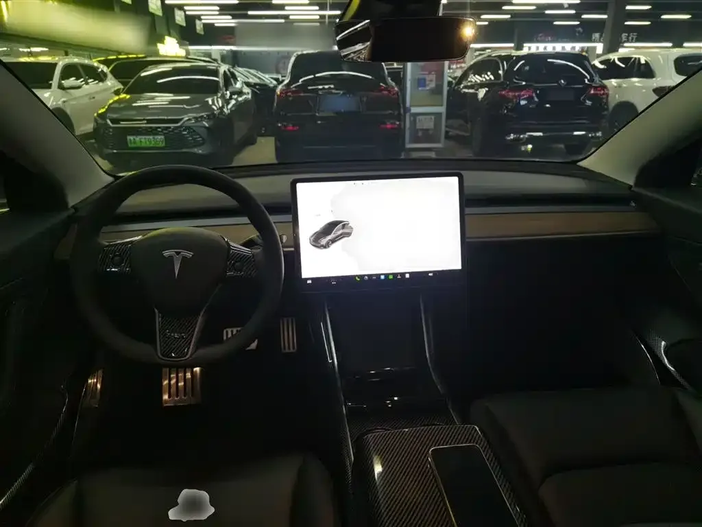 Tesla Model 3 — фото 10