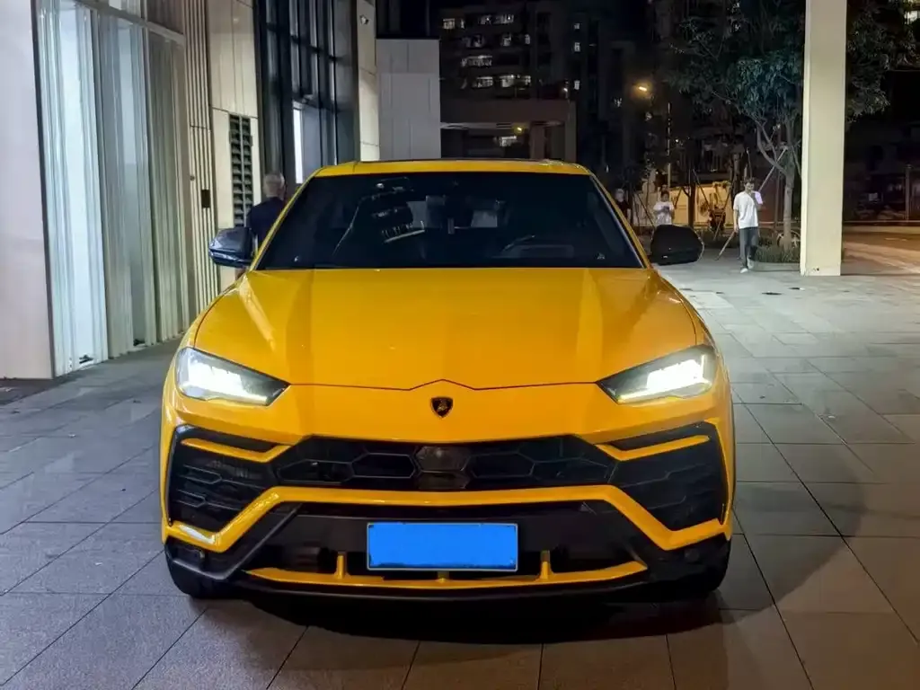 Lamborghini Urus — фото 2