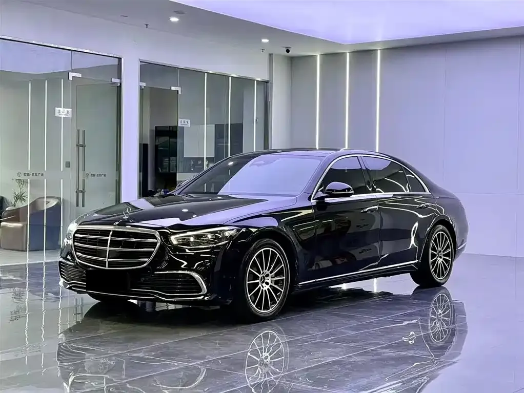 Mercedes-Benz S-Class — фото 1