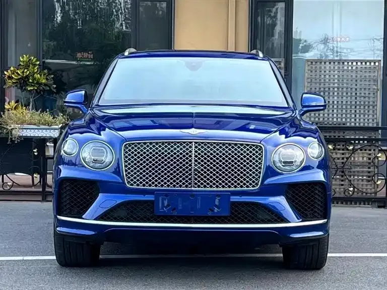 Bentley Bentayga — фото 2