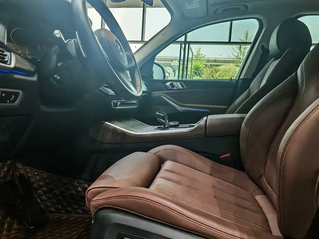 BMW X5 (Import) — фото 10