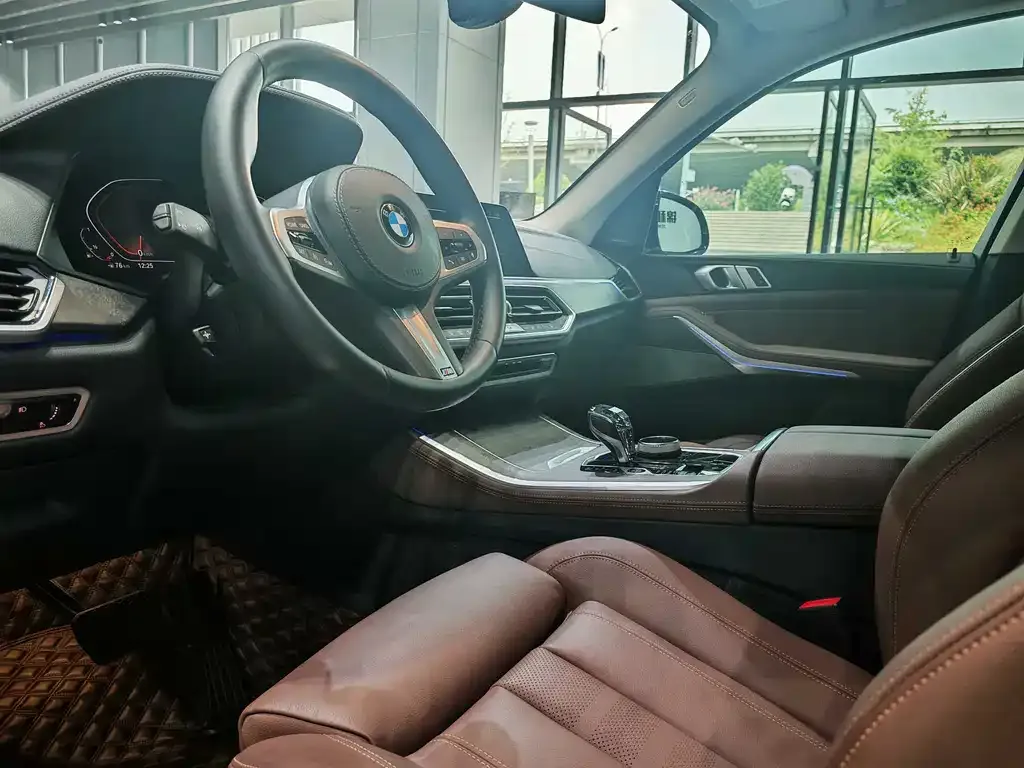 BMW X5 (Import) — фото 8
