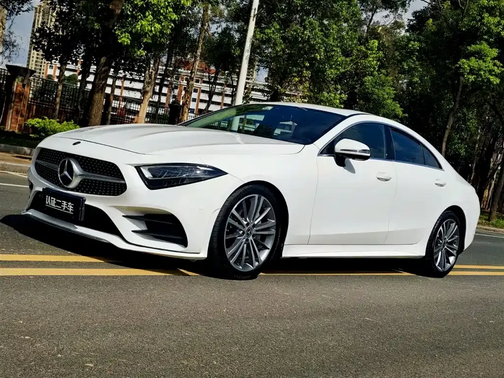 Mercedes-Benz CLS — фото 1