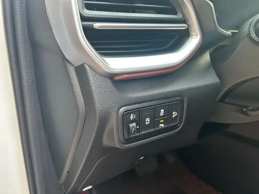 Kia Sportage — фото 10