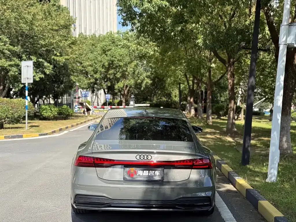 Audi A7 — фото 5