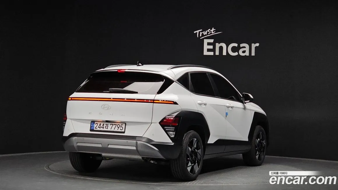 Hyundai Kona — фото 2