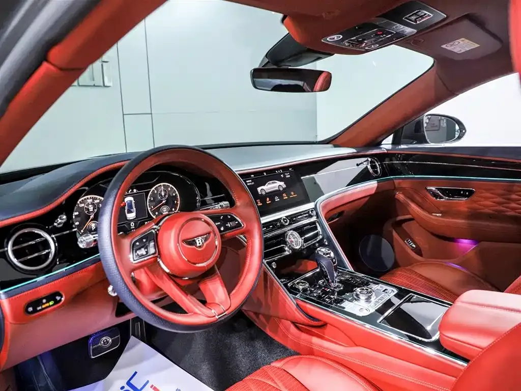 Bentley Flying Spur — фото 10