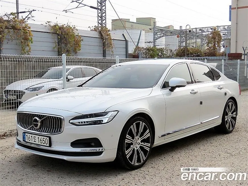 Volvo S90 — фото 1