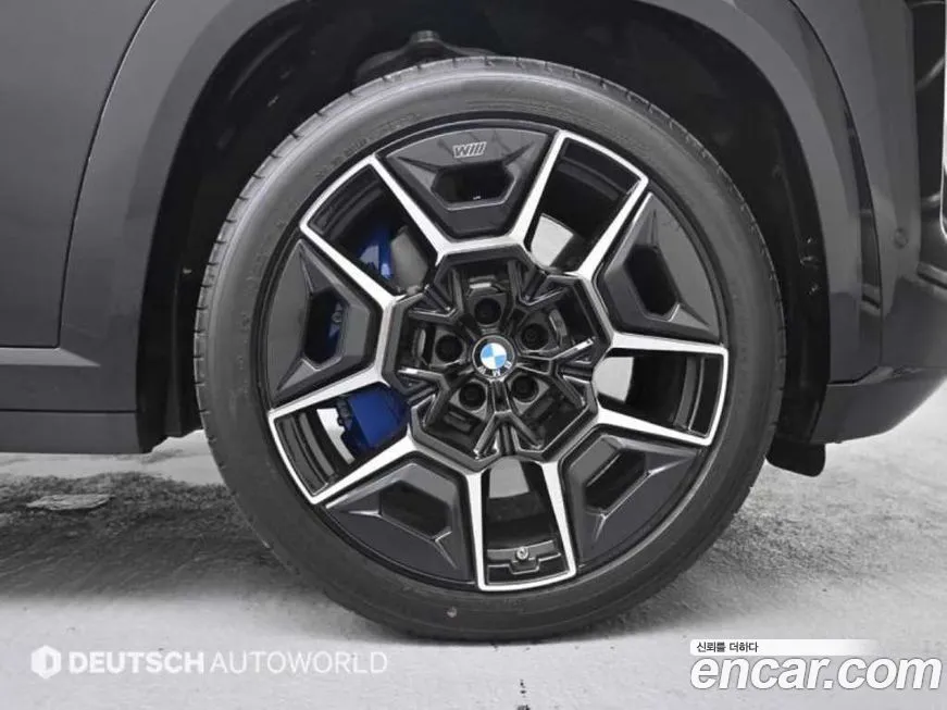BMW XM — фото 5