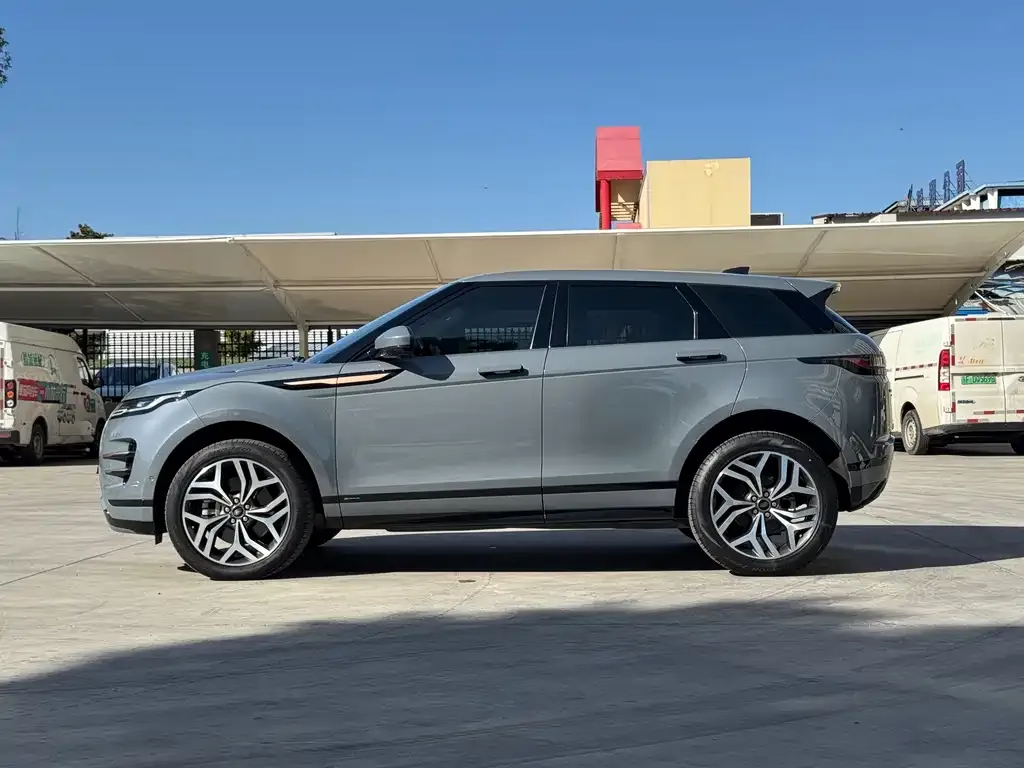 Land Rover Evoque — фото 4