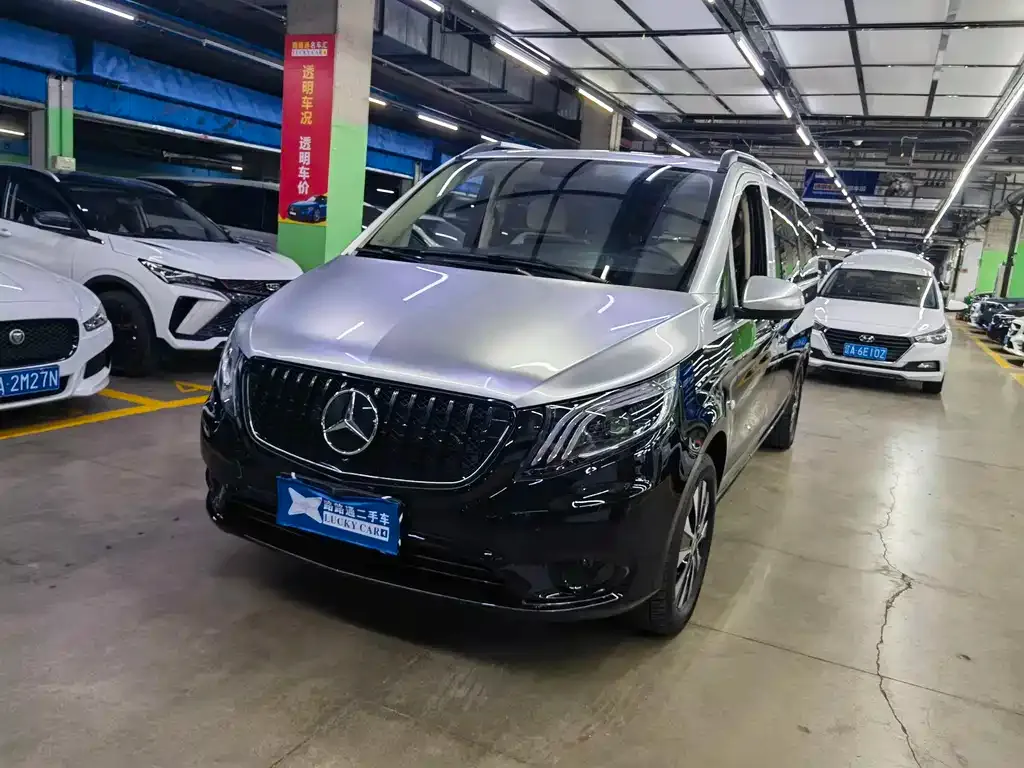 Mercedes-Benz Vito — фото 1