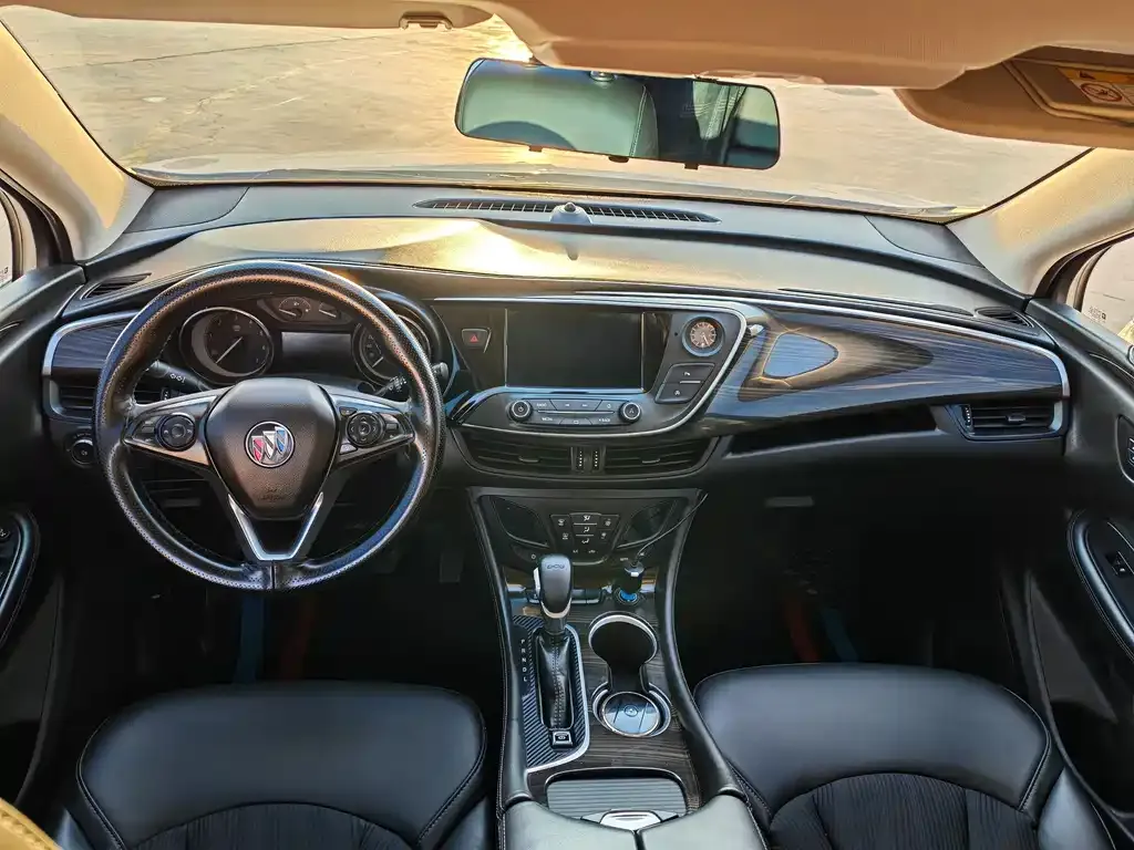 Buick Envision Plus — фото 6
