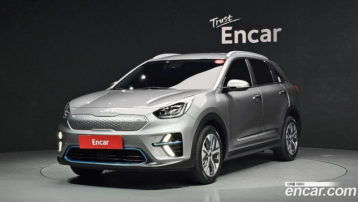Kia Niro — фото 1
