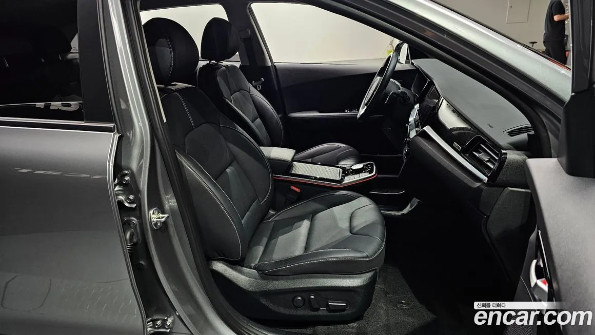 Kia Niro — фото 10