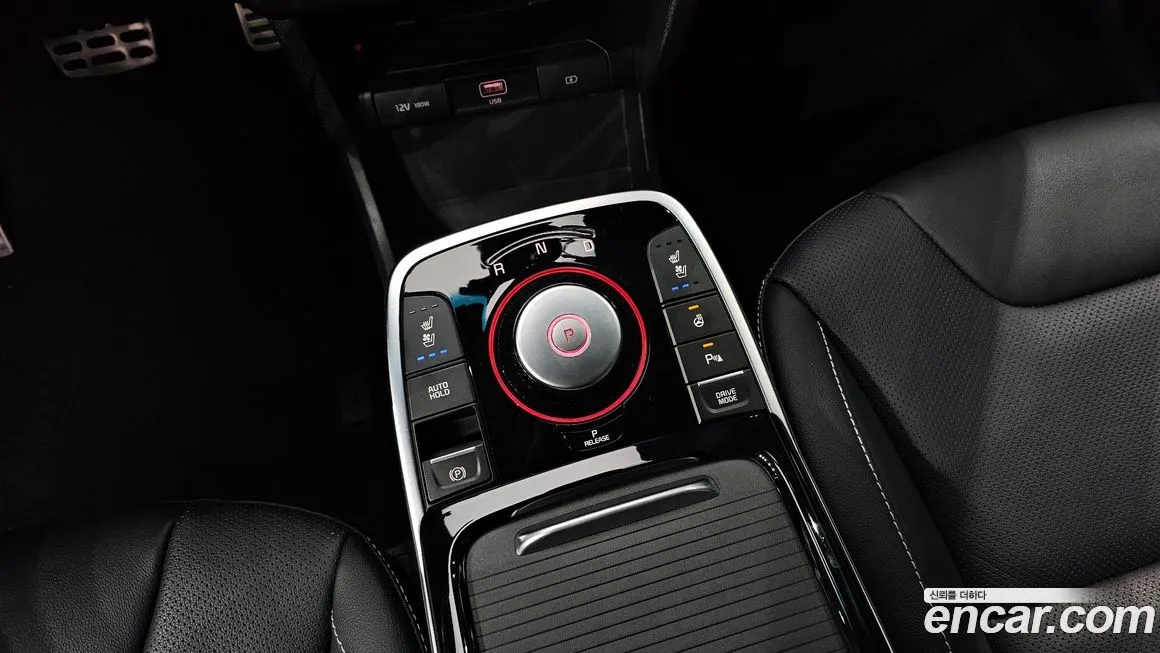 Kia Niro — фото 9