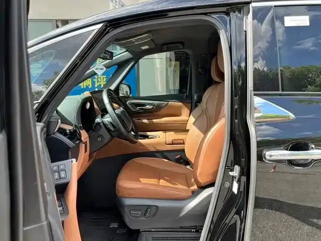 Toyota Alphard — фото 7