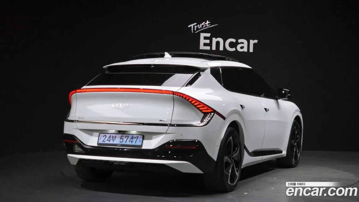 Kia EV6 — фото 2