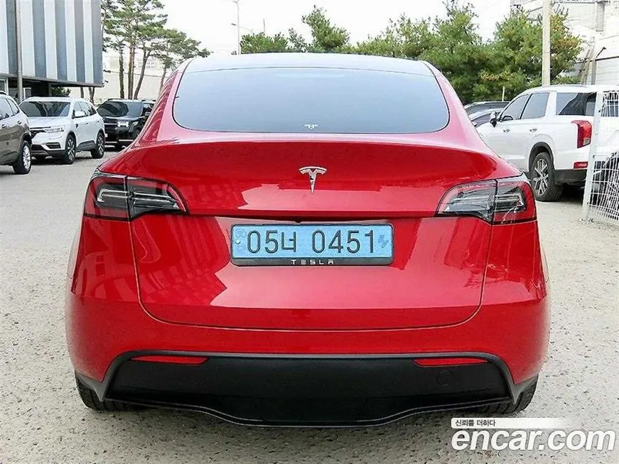 Tesla Model Y — фото 4