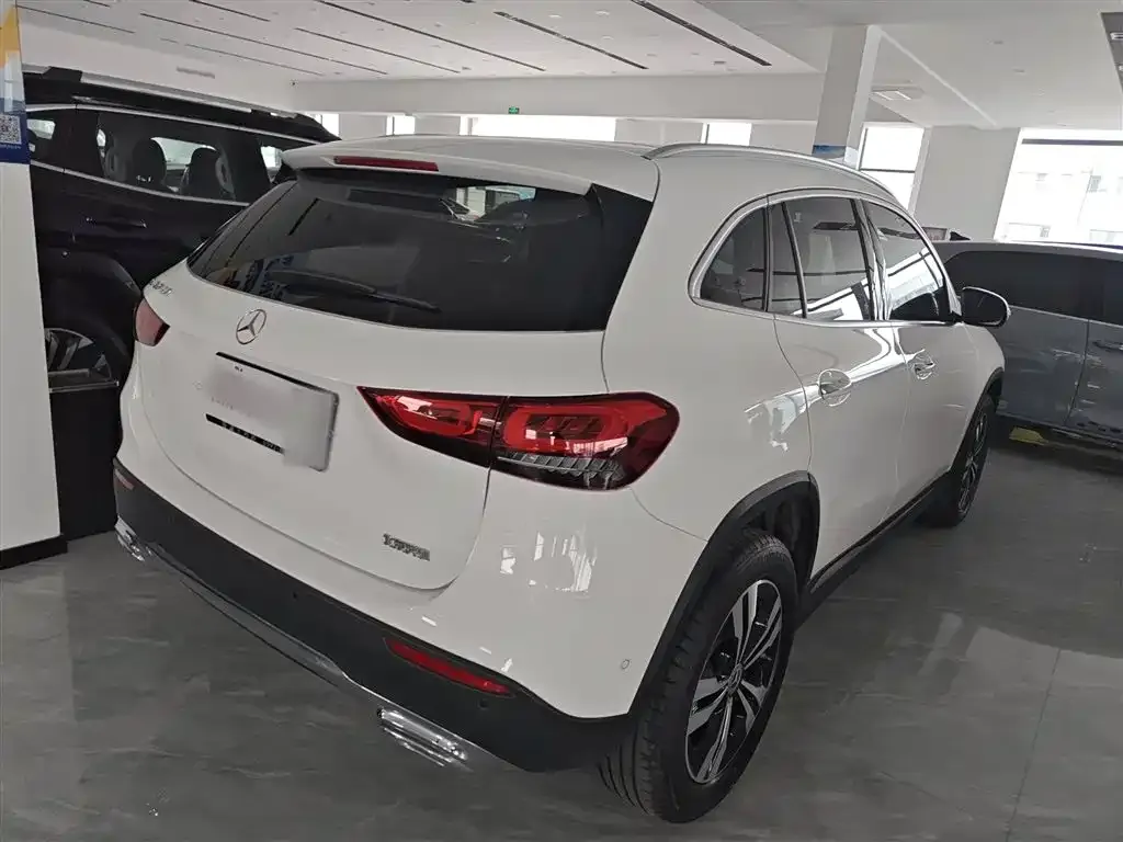 Mercedes-Benz GLA — фото 6