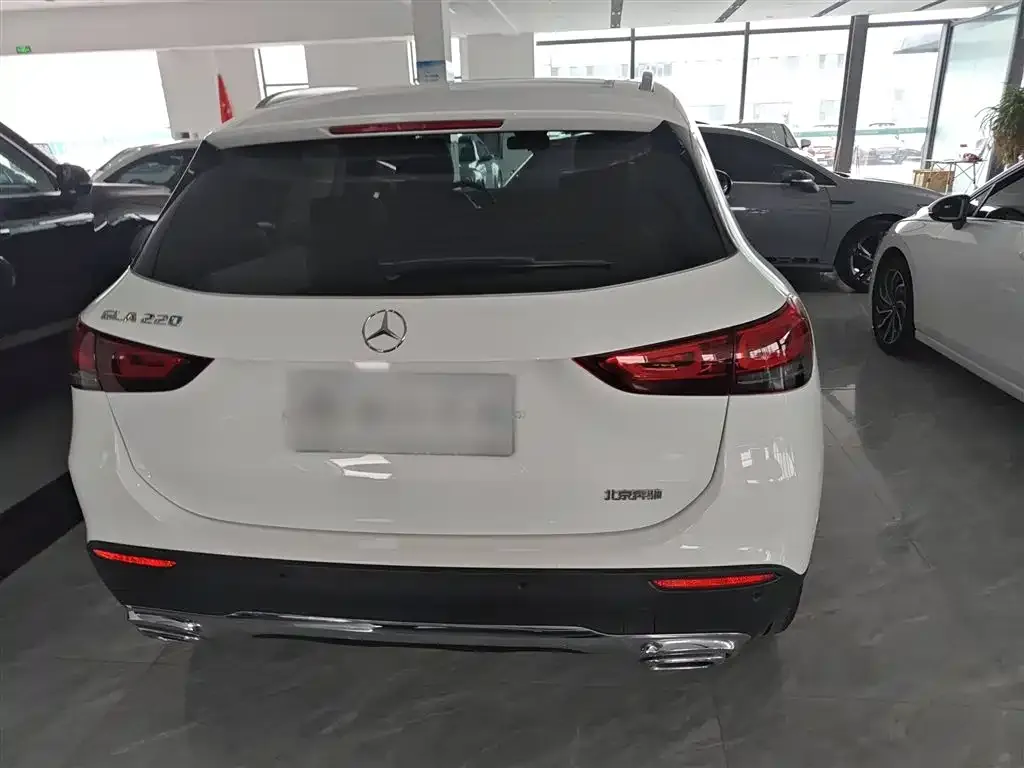 Mercedes-Benz GLA — фото 7