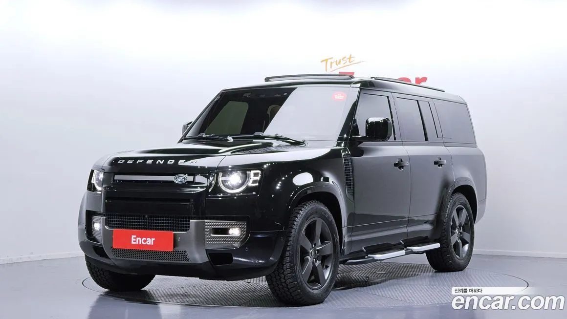 Land Rover Defender — фото 1