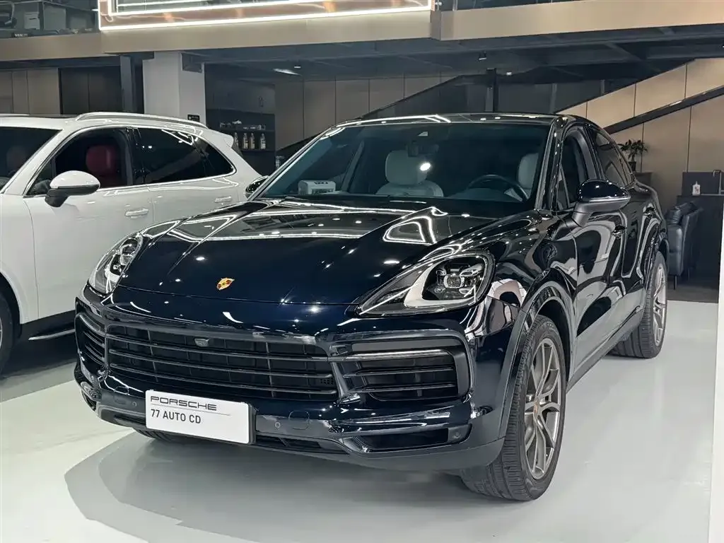 Porsche Cayenne — фото 1