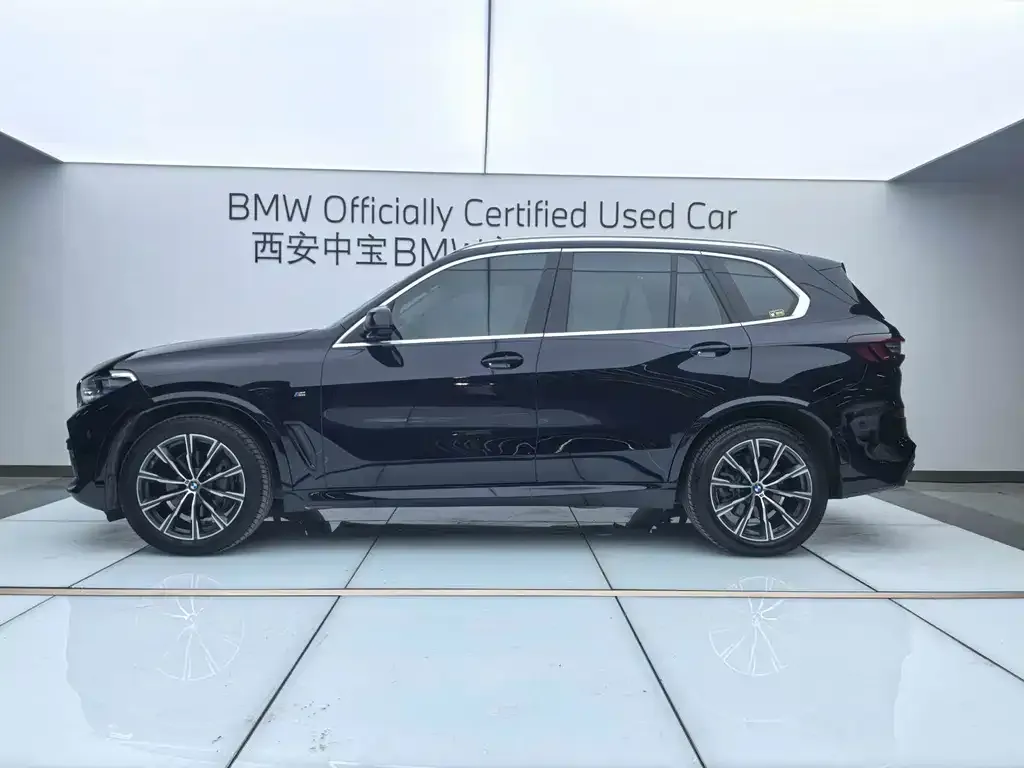 BMW X5 (Import) — фото 3