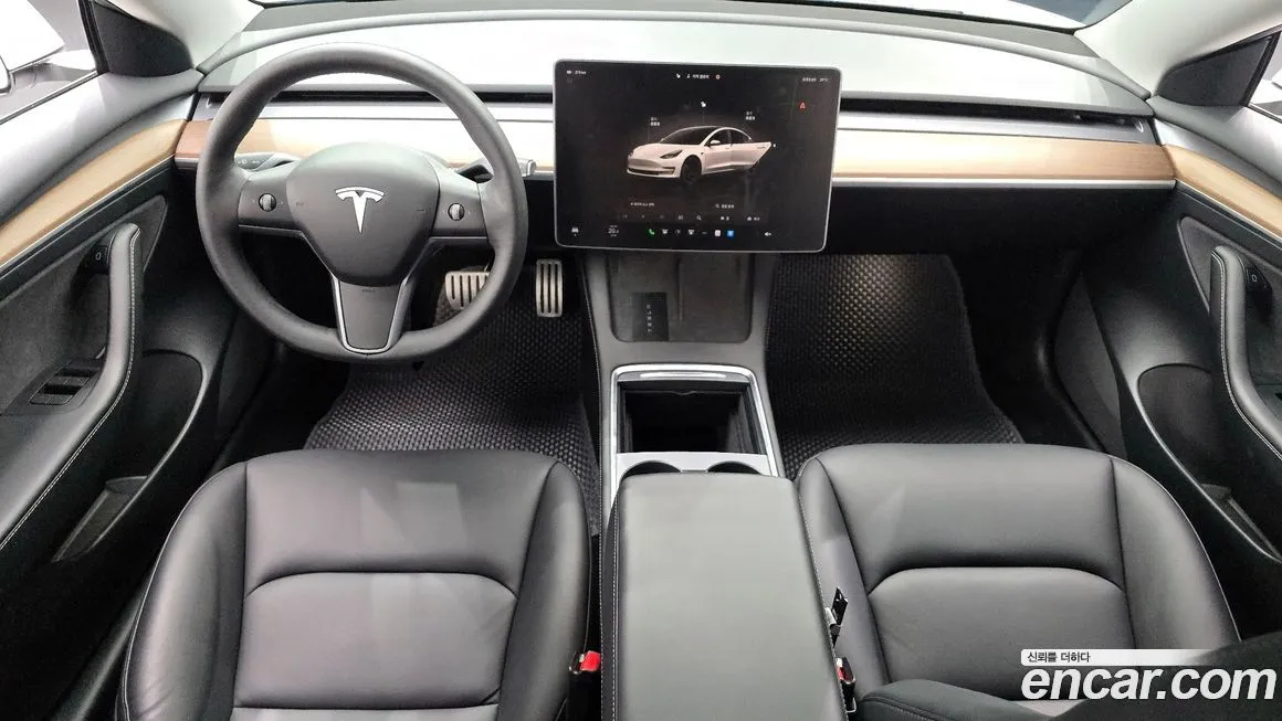 Tesla Model 3 — фото 7