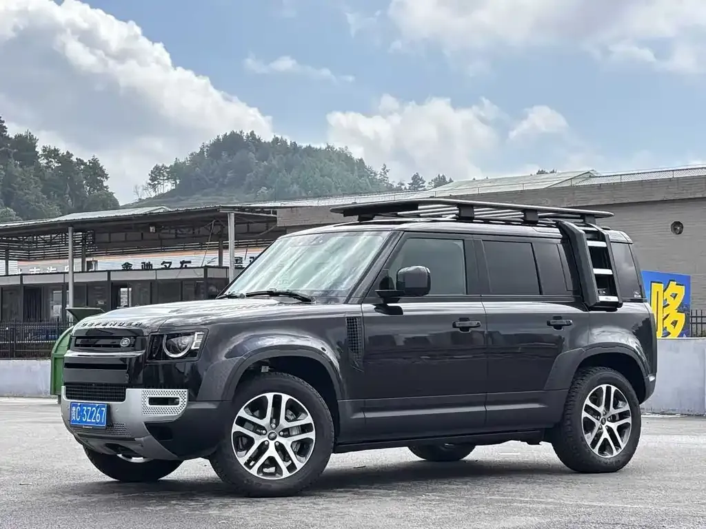 Land Rover Defender — фото 1
