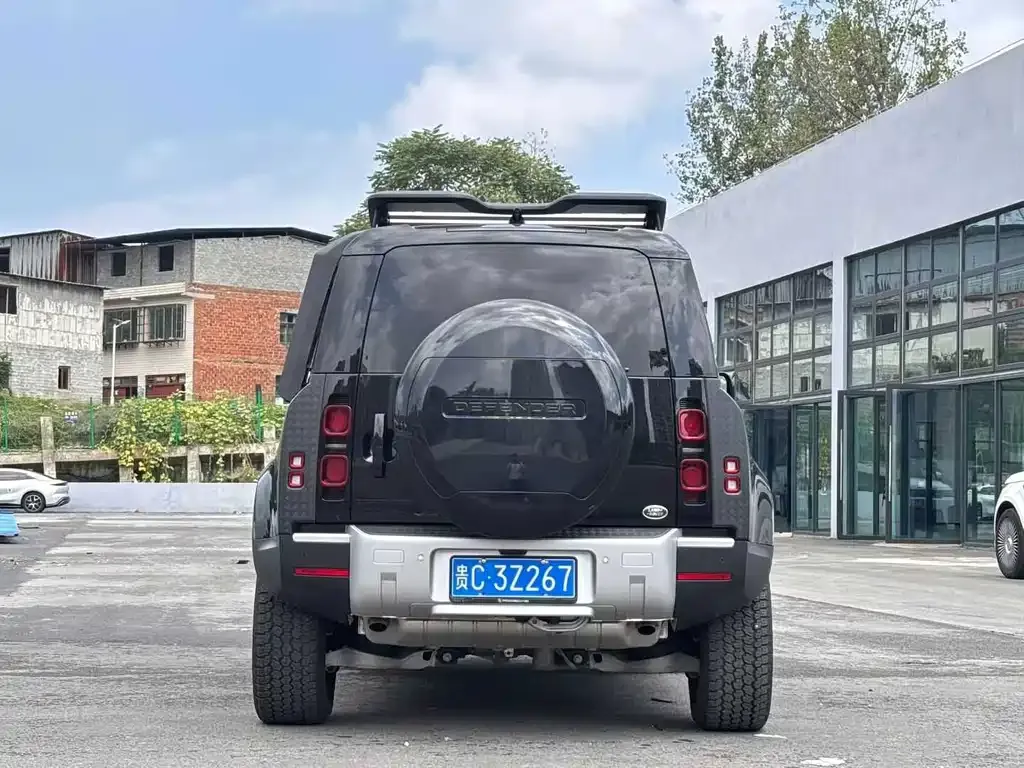 Land Rover Defender — фото 4
