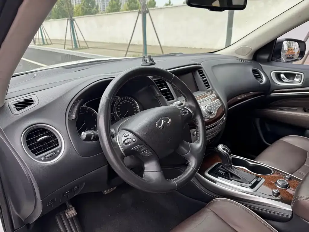 Infiniti QX60 (Import) — фото 10