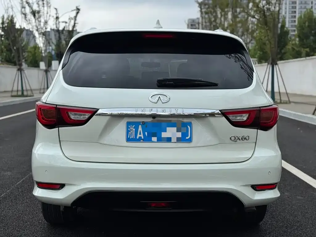 Infiniti QX60 (Import) — фото 6