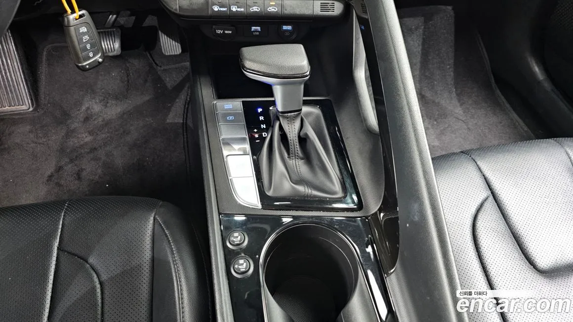 Hyundai AVANTE — фото 9