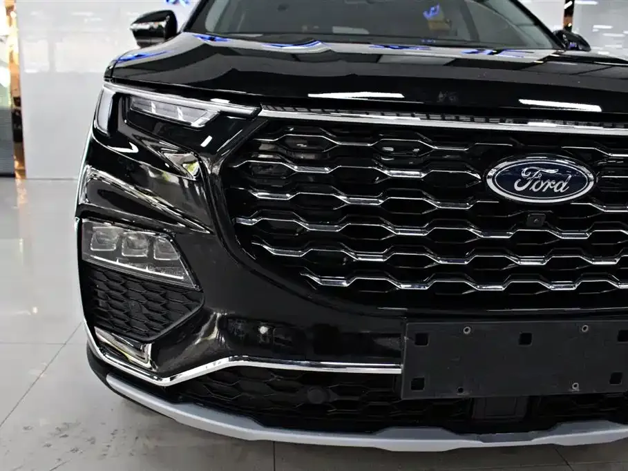 Ford Territory — фото 3