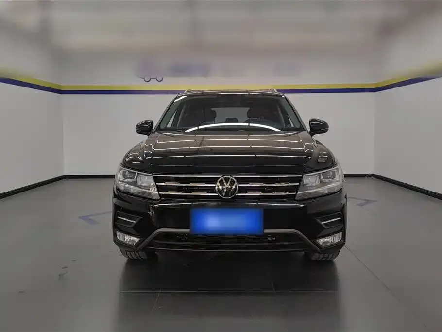 Volkswagen Tiguan L — фото 3