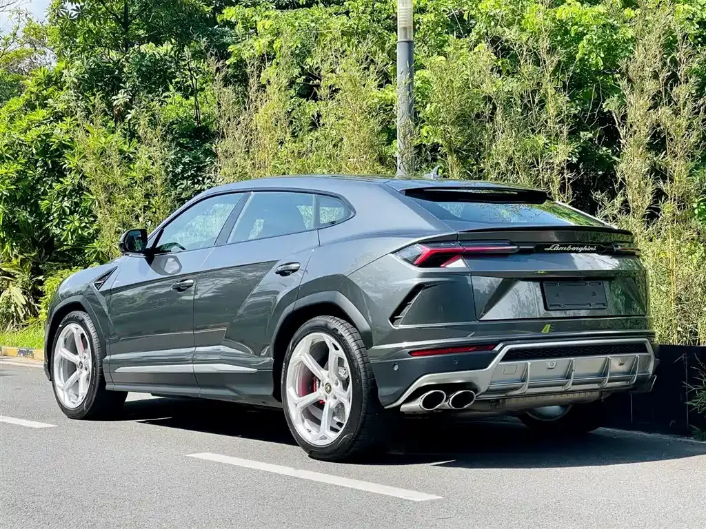 Lamborghini Urus — фото 3