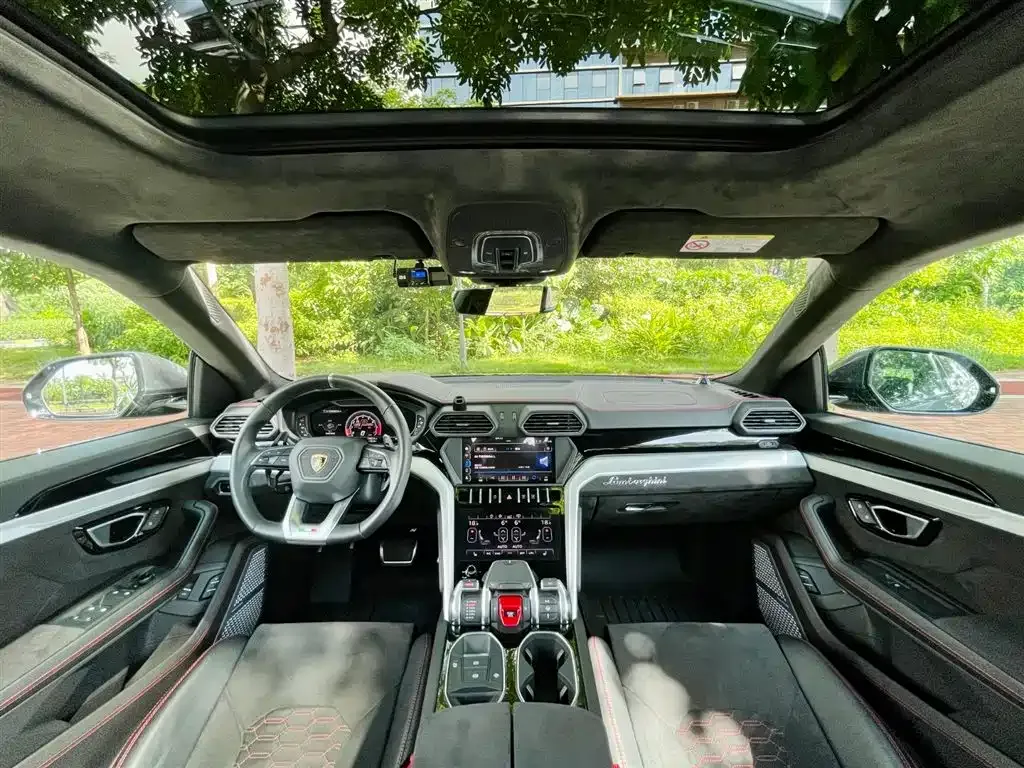 Lamborghini Urus — фото 4