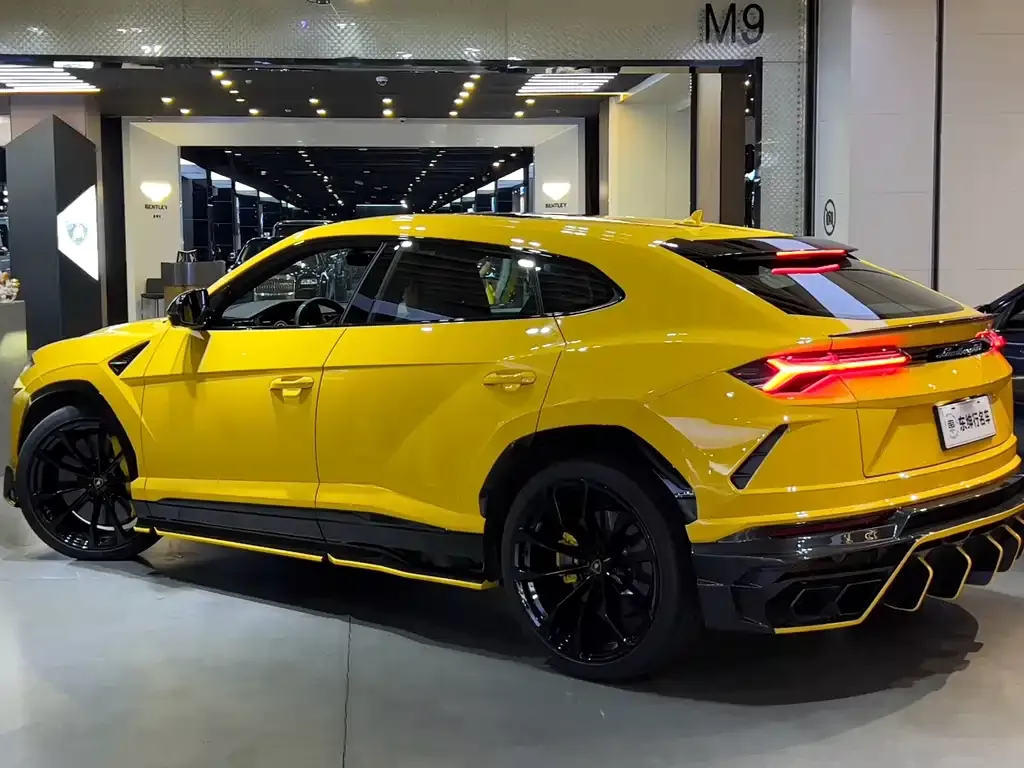 Lamborghini Urus — фото 4