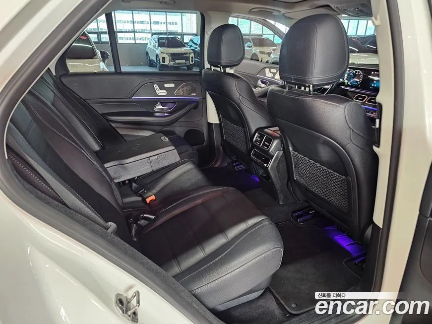 Mercedes-Benz GLE-Class — фото 10