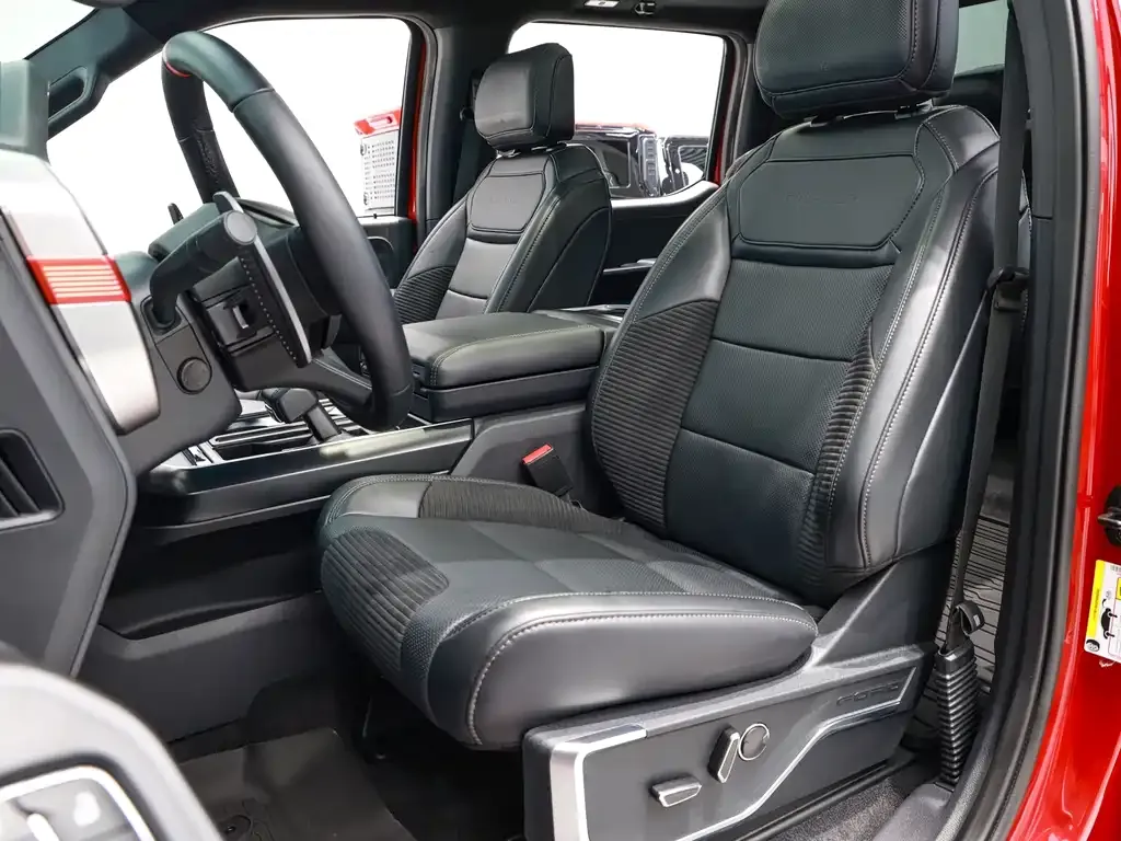 Ford F-150 Raptor — фото 10
