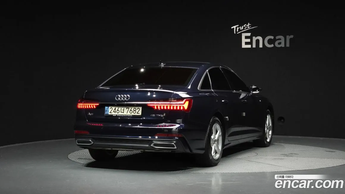Audi A6 — фото 2