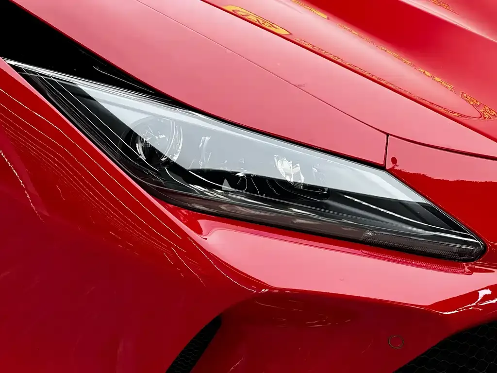 Ferrari F8 — фото 10