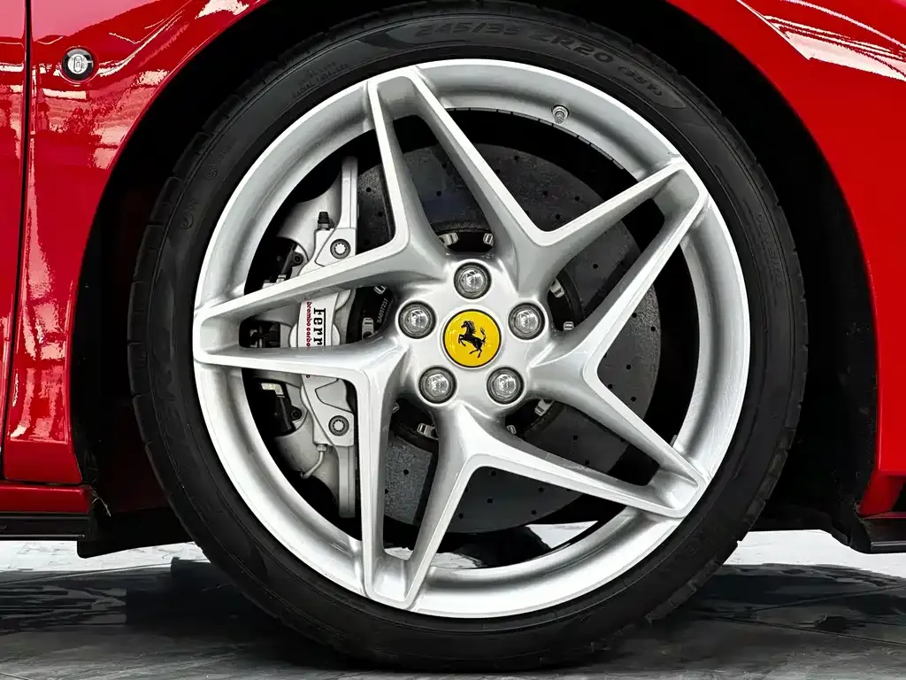 Ferrari F8 — фото 8