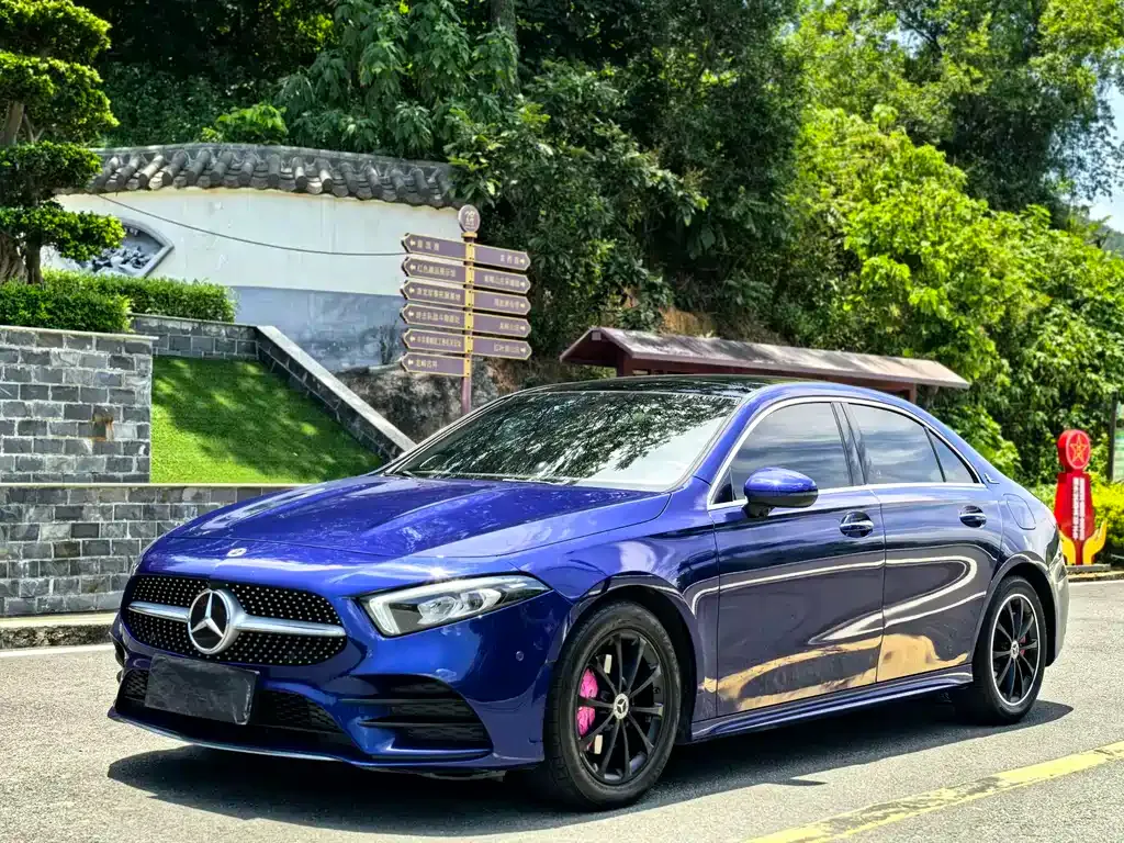 Mercedes-Benz A-Class — фото 1