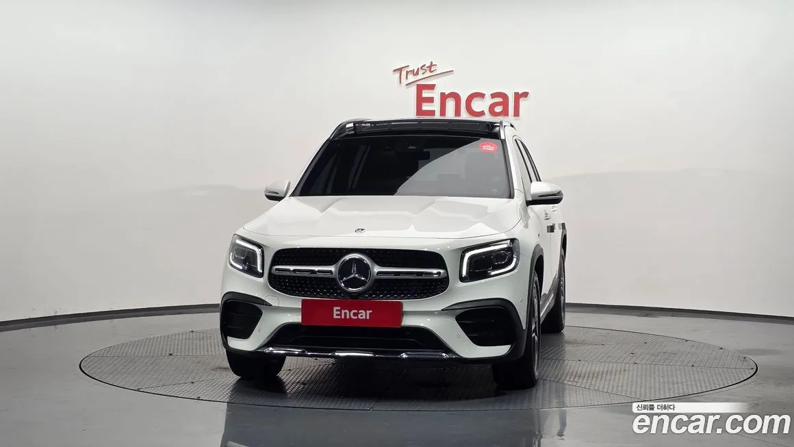 Mercedes-Benz GLB-Class — фото 3