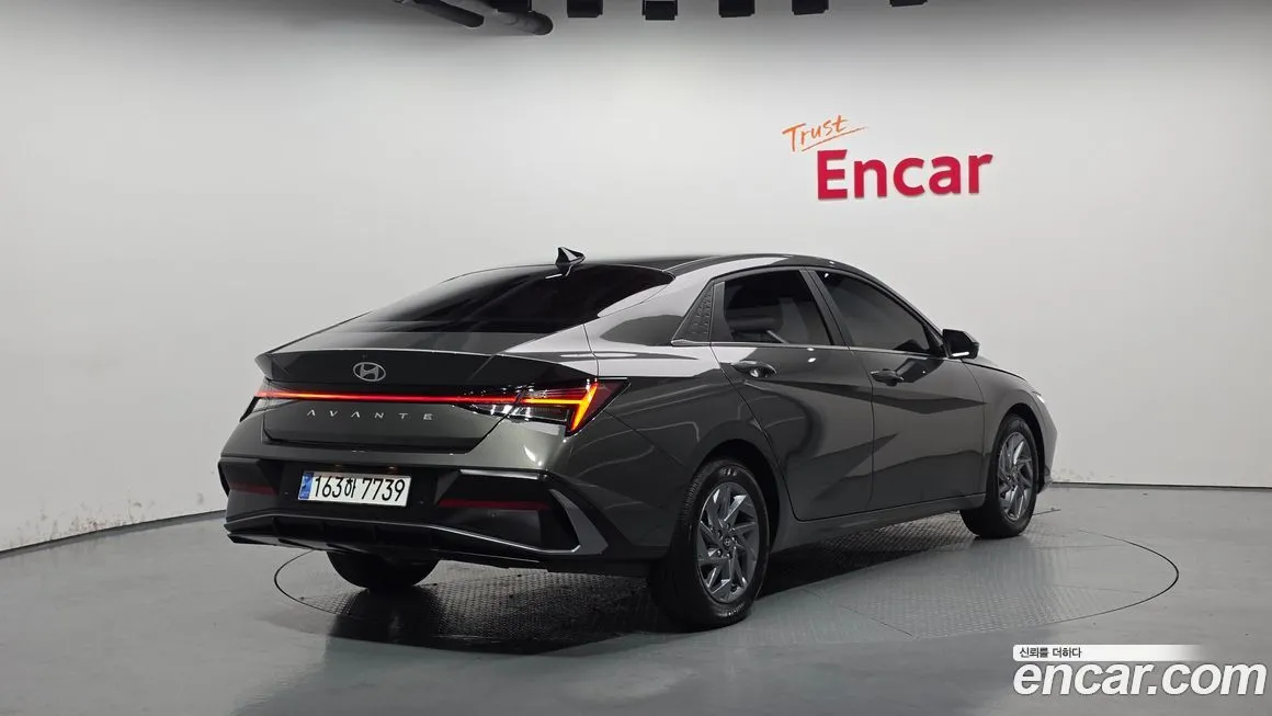 Hyundai AVANTE — фото 2
