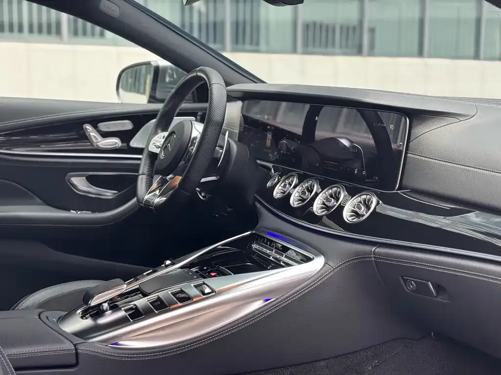 Mercedes-Benz AMG GT — фото 7